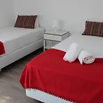 Hostel Uau *